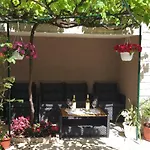 Oliva Apartment *