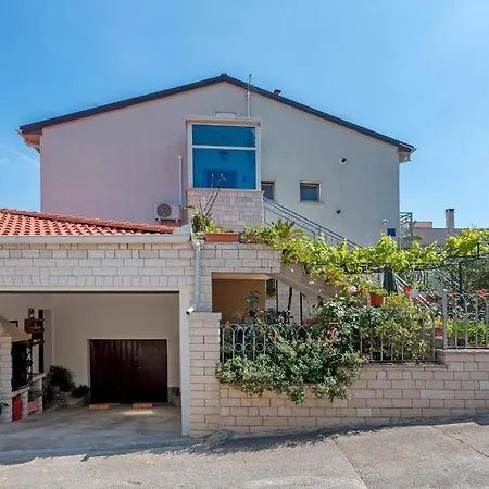 Oliva Apartmán Pula