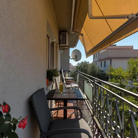 Oliva Apartman *