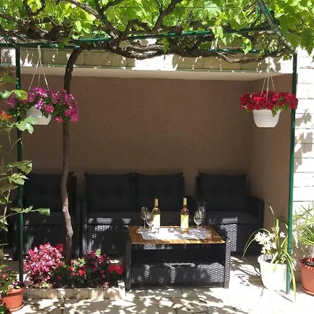 Oliva Apartmán *